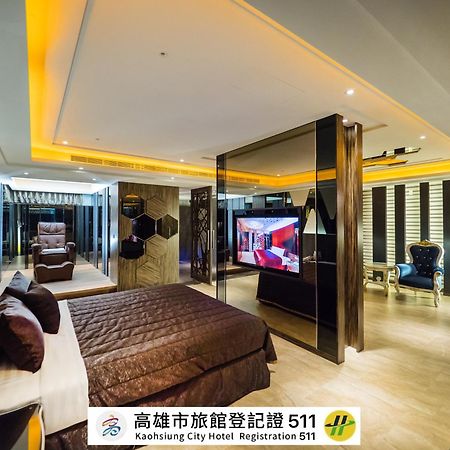 薇風情汽車旅館 - 鳳山館 Kaohsiung Eksteriør bilde